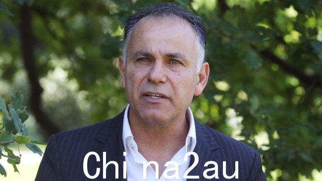 维多利亚州反对派领袖 John Pesutto 猛烈抨击了州长杰辛塔·艾伦(Jacinta Allan)对本周在墨尔本街头造成混乱的暴力抗议活动做出了“狡猾的言论”回应。图片:NCA NewsWire / David Crosling