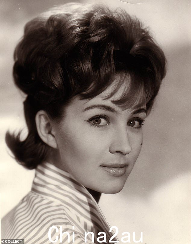 当 Anita West 于 1962 年加入 Blue Peter 时,她与已故爵士音乐家 Ray Ellington 的六年婚姻承受着巨大的压力