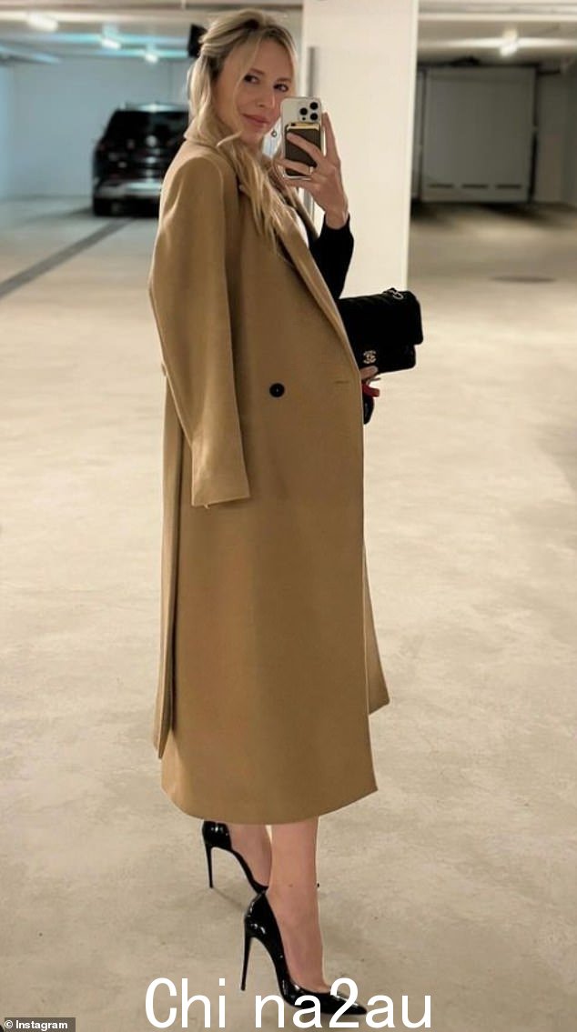 Kristina 曾赢得瑞士西北小姐选美比赛,并在 2008 年全国比赛中入围决赛