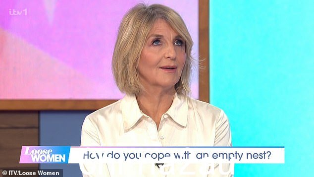 Kaye Adams 在周四的《Loose Women》节目中强忍泪水,因为她们的空巢辩论发生了情感转变