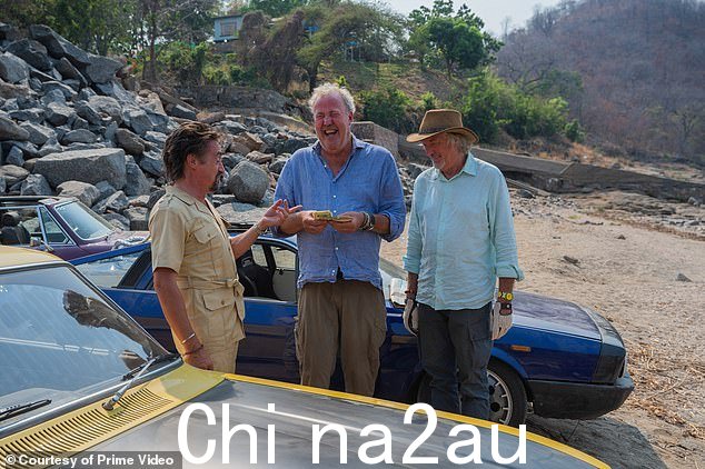 当《One for the Road》于周五播出时,主持人与理查德·哈蒙德和詹姆斯·梅的长期电视合作关系拉近了距离