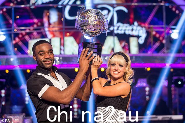 Ore Oduba 在第 14 季中脱颖而出,在决赛中击败演员丹尼·麦克和歌手路易斯·雷德克纳普