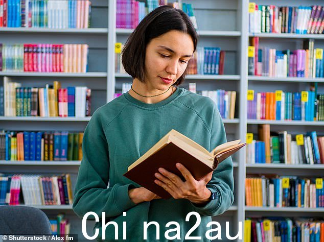 《牛津英语词典》每季度更新一次新词,以反映其使用方式的变化,并包括与新事件和趋势相关的术语。Stock image