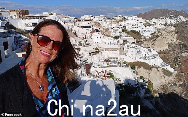 Jenny Phoenix,68 岁,表示在 WhatsApp 消息泄露后,她被禁止进入 Villa Vie Odyssey