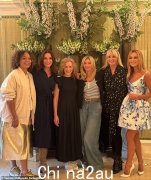 Tamzin Outhwaite 的魅力女郎阵容：53 岁的女演员在与 33 岁的花花公子男友汤姆·柴尔德 (Tom Child) 分手期间如何得到名流朋友的“支持”，同时她找到了反映她