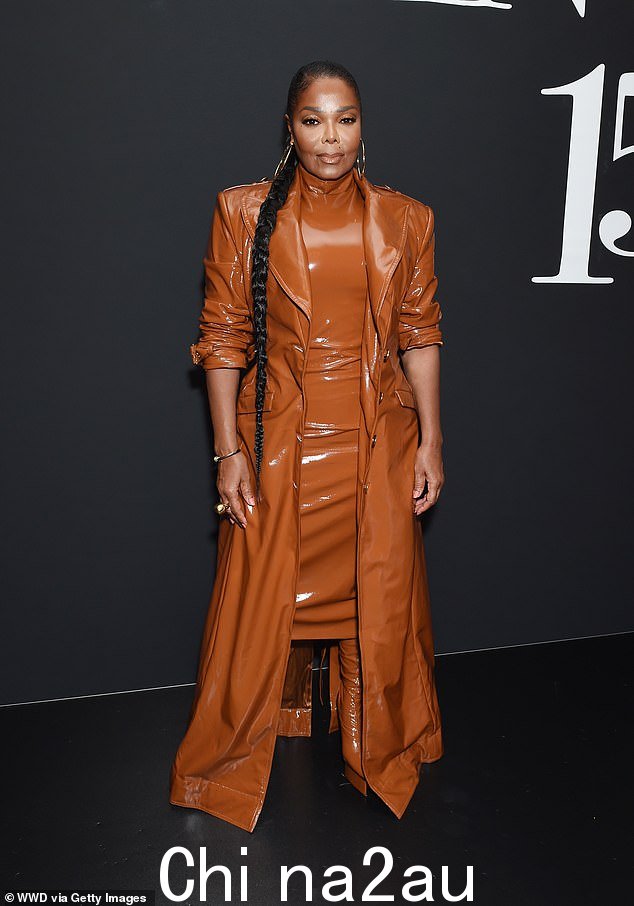 一个自称莫·埃尔马斯里 (Mo Elmasri) 的人表示,他被珍妮·杰克逊 (Janet Jackson) 解雇(去年在纽约拍摄),最近该歌手对民主党总统候选人的言论引发争议Kamala Harris ' background