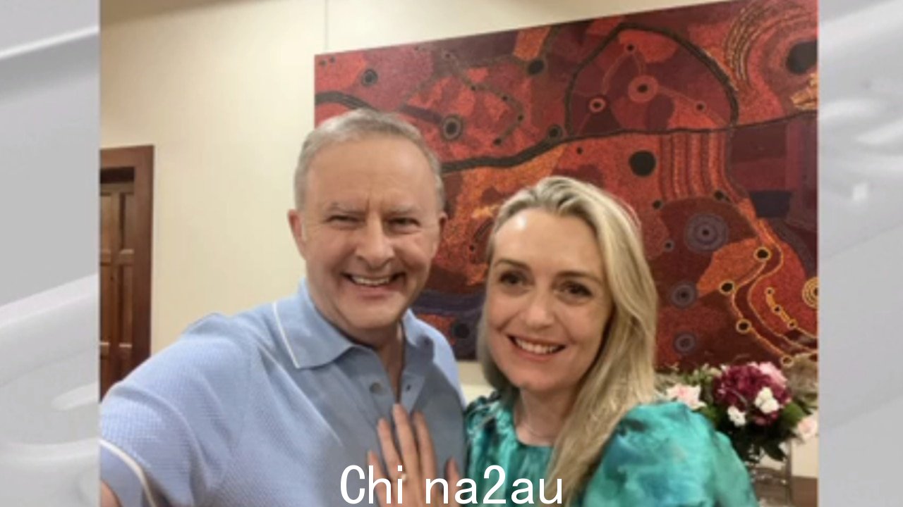 '她说是' :安东尼·阿尔巴内塞 (Anthony Albanese) 订婚了” fetchpriority=