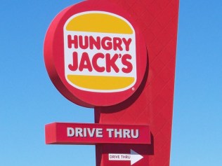 Leumeah 的 Hungry Jacks 尽管收到警告,但多次未能保持食品场所清洁。图片:澳大利亚新闻集团。
