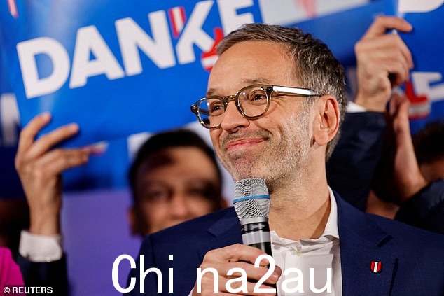 Kickl 边说边做出反应,因为选票预测显示自由党赢得了大选