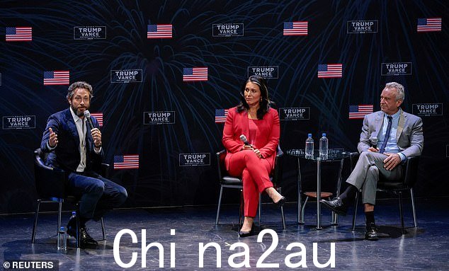 他补充说,特朗普将带领美国实现这一目标,因为他拥有罗伯特·肯尼迪(右)和美国众议员的“支持、支持、智慧、知识和斗争”。 Tulsi Gabbard(中)有