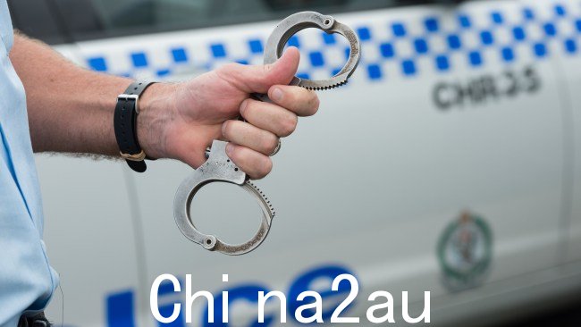 一名按摩师男子被指控在新南威尔士州中西部犯有多项性接触罪行。图片:Trevor Veale