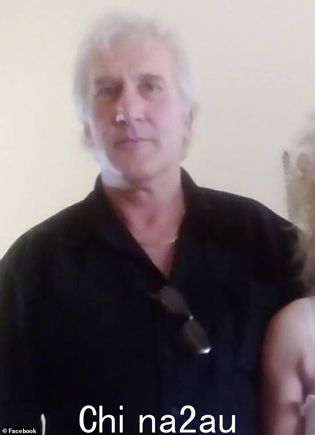 Tony Di Falco,61 岁,在 Hillside 的家中被刺死