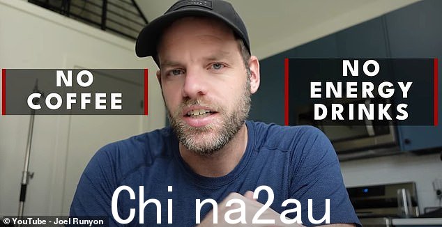 Joel Runyon 在德克萨斯州经营健身培训和订阅业务,他说大多数时候他会消耗大约 200 毫克到 600 毫克的咖啡因