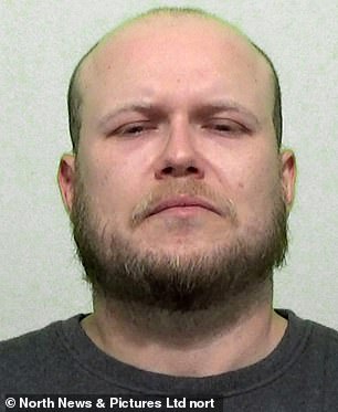 Ian McGarley(如图),34 岁,袭击了一名前伴侣,法官称其为“绝对可耻的行为”