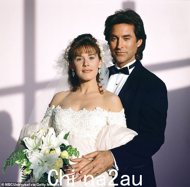 Drake Hogestyn 饰演 John Black,Staci Greason 饰演伊莎贝拉·托斯卡诺·布莱克 (Isabella Toscano Black),在热播剧《我们的日子》中