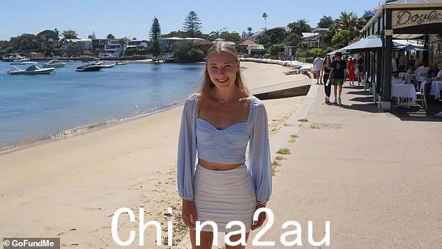 Chloe Mibus(如图)在加拿大度假时,一辆卡车撞上了她的车,她正拼命想返回澳大利亚