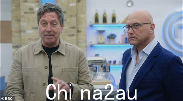 在《厨艺大师》的 19 年里,格雷格·华莱士 (Gregg Wallace) 和约翰·托罗德 (John Torord) 的批评中充满了古怪的爆发,许多剪辑现在根据新的指控被挖掘出来