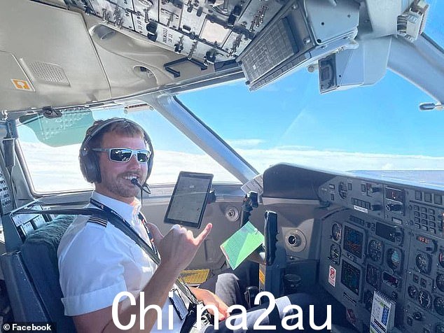 在 QantasLink 飞行员 Harry Allchin(如图)“突然且意外”死亡后,人们向他致敬