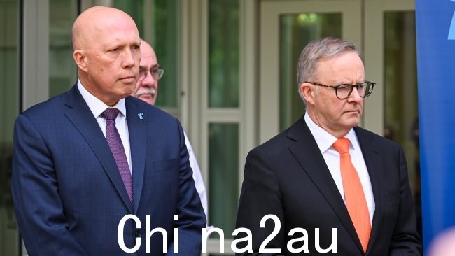 澳大利亚堪培拉 - 11 月 24 日:反对党领袖 Peter Dutton 和总理 Anthony Albanese 出席澳大利亚议会前列腺癌基金会堪培拉国会大厦的澳大利亚大芭比。图片:NCA NewsWire / Martin Ollman