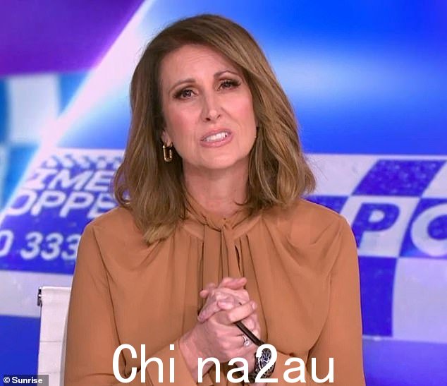 Nat Barr 在听到一对墨尔本夫妇的悲伤故事后悲伤地紧握双手,这对夫妇拥有价值超过 15,000 澳元的财物,其中包括珍贵的相册,在一场明目张胆的光天化日之下被盗。