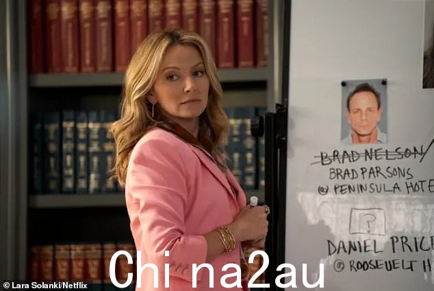 热门律政剧《林肯律师》第三季已登陆 Netflix,好评如潮,烂番茄评分完美(贝基·牛顿如图)