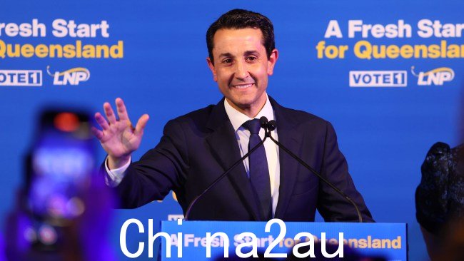 克里萨富利先生在该党竞选总部向支持者发表讲话,感谢与会者帮助确保胜利,同时他再次承诺兑现其重要的选举承诺。图片:NewsWire/Tertius Pickard