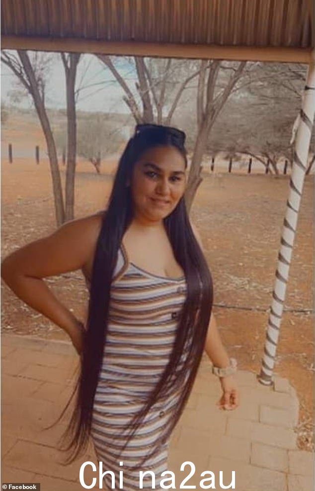 Ebony Bell,27 岁,据称在 AFL 比赛中袭击了 Lidia Thorpe