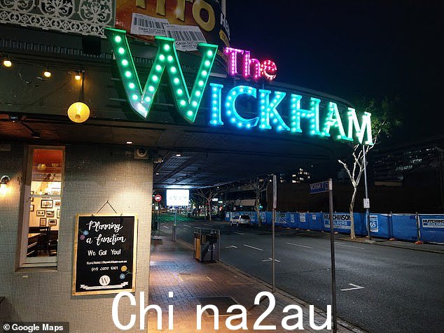 该事件让澳大利亚人分裂,一些人发誓永远不会去酒吧(如图,布里斯班的 The Wickham)
