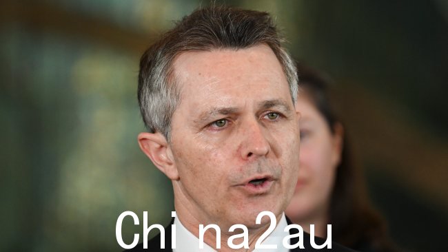 教育部长贾森·克莱尔公布了学生贷款偿还的变化。图片:NewsWire / Martin Ollman