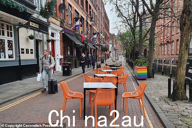 袭击发生在这对夫妇昨晚在运河街(如图)喝酒后