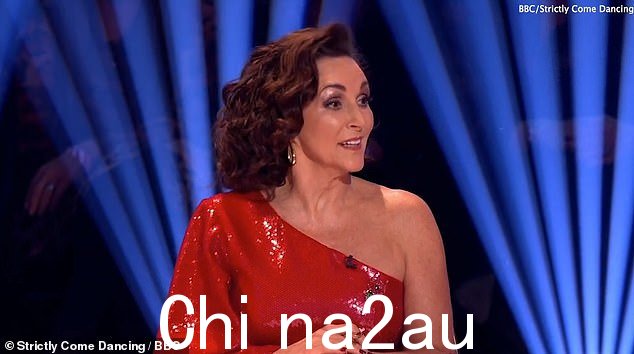 舞动奇迹首席评委雪莉·巴拉斯 (Shirley Ballas) 回击了“修复”说法,因为粉丝们对他们将萨姆·奎克 (Sam Quek) 和尼基塔·库兹敏送回家的决定感到愤怒