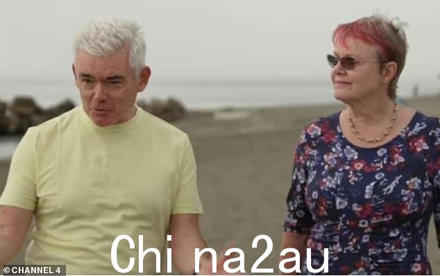 这对夫妇正在寻找一处至少有两间卧室且风景优美的房产,预算为 100,000 英镑