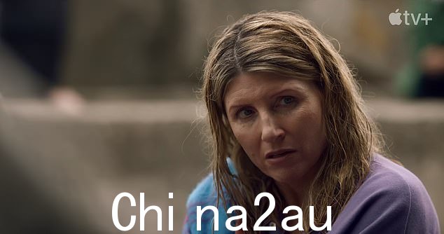 Sharon 与联合主演 Anne-Marie Duff 和 Eve Hewson 一起接受采访,谈到了“意想不到的事情”与演员建立友谊的奖金” class=