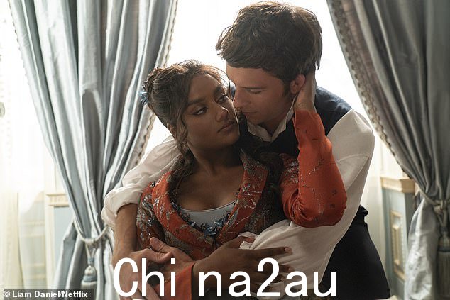 36 岁的乔纳森·贝利 (Jonathan Bailey) 透露,在与西蒙·阿什利 (Simone Ashley) 一起在 Netflix 热门剧《布里奇顿》中扮演异性恋角色后,他非常清楚自己的性取向(如图)