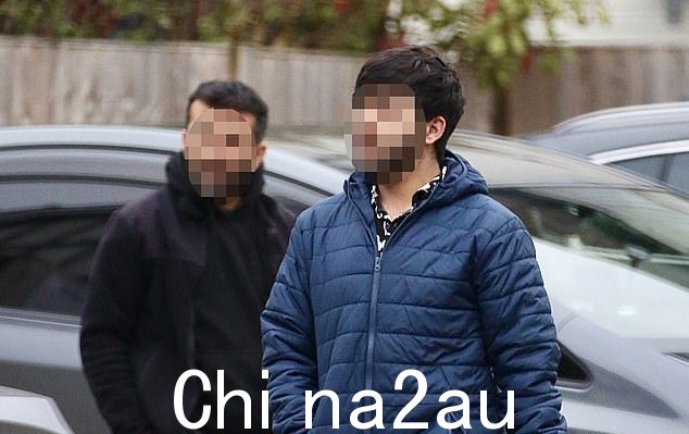 一名男子透露,他已将自己的房屋挂牌出售,因为他声称改建的房屋是该村庄被当局破坏的最新迹象