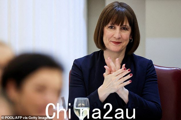 财政大臣雷切尔·里夫斯已排除允许来自美国的氯洗鸡肉或激素处理牛肉进入英国市场,这可能成为任何交易的症结所在