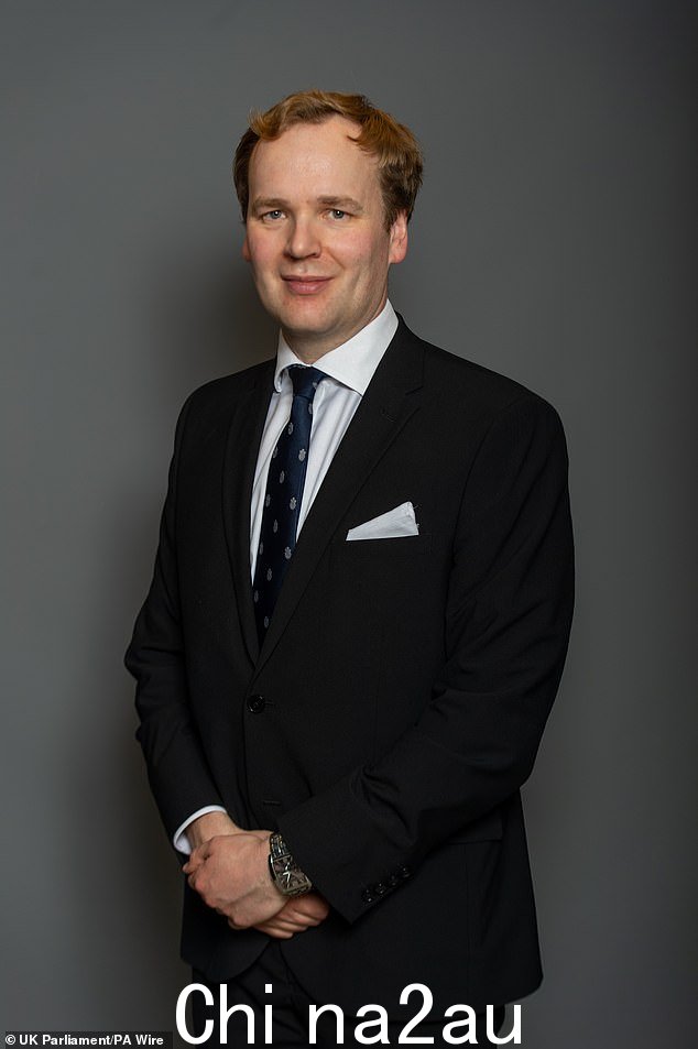 耻辱,前保守党议员 William Wragg