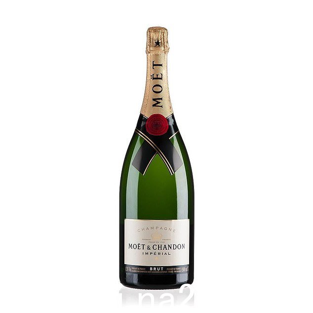 三家超市击败了酩悦香槟 (Moët & Chandon) 的 Brut Imperial,得分为 77%