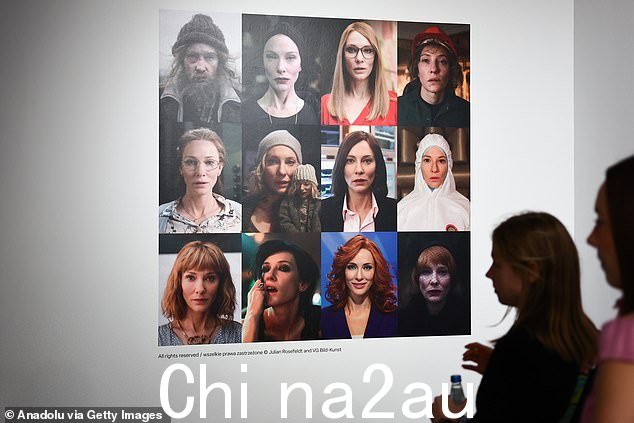 在在此过程中,她扮演了 13 个不同的角色来传达这些宣言,包括一名学校老师、一名新闻播音员、一名工厂工人和一名无家可归者