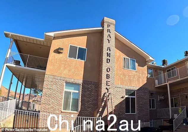 山姆揭露了教会内部普遍控制的真相,并揭露了用于在成员中传播恐惧的恐吓策略