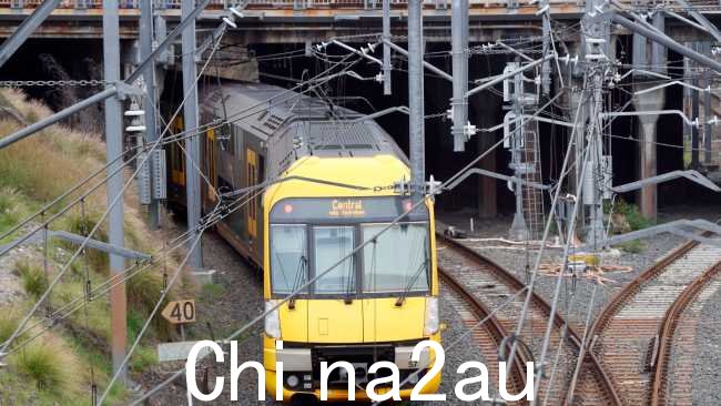 新南威尔士州警方的 Waratah 2 行动已取得成功,11 月份逮捕了几名悉尼最严重的公共交通违规者。图片:NewsWire / Damian Shaw