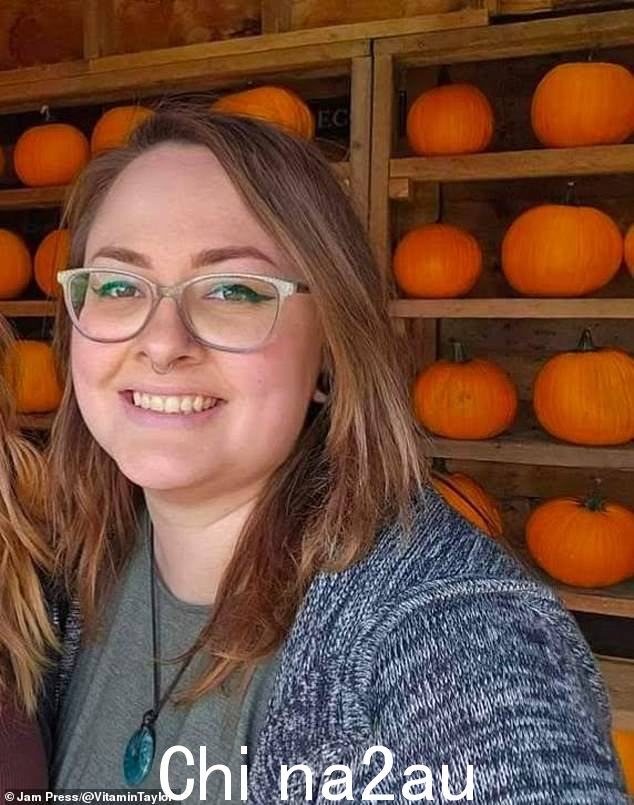 Taylor Deanne Roy,32 岁,在忽视一系列症状后,一直在为自己的生命而战