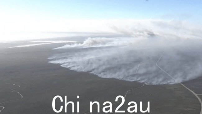 Cervantes、Cooljarloo、Nambung、Wedge Island 和 Gray 的居民已收到警告,现在离开已经太晚了。图片:九个。