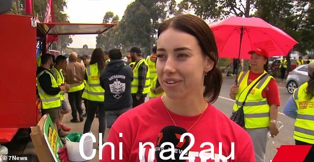工会成员丽贝卡·科瓦奇 (Rebecca Kovacs) 告诉 7News,她感觉自己在“框架”系统下“在工作中不断受到监视” class=