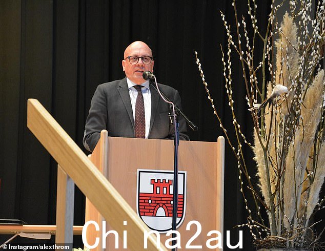 CDU 内政事务发言人 Alexander Throm 表示,外国人必须同化该国当地的价值观和文化