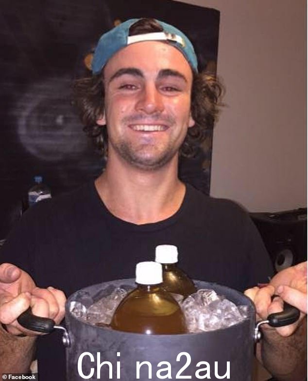 Jackson 'Jack' Gilmour,29 岁,周一被发现死在他位于 Rye 的家中