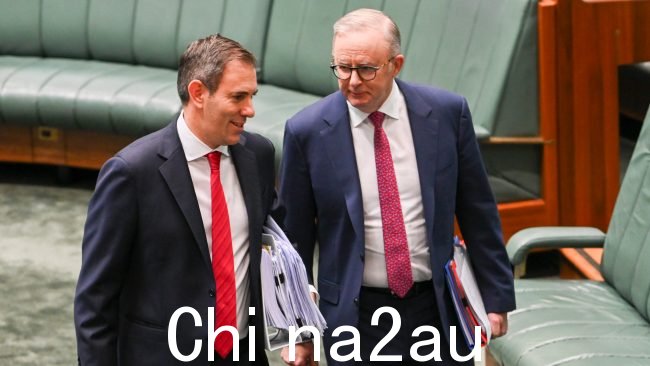 财政部长 Jim Chalmers 尚未确认工党是否会提供进一步的能源法案减免。图片:NCA NewsWire / Martin Ollman