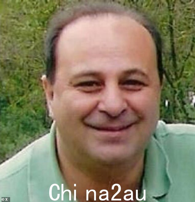 Norberto Trimestra(如图),68 岁,于周五晚上 7 点 10 分左右在悉尼中央商务区皮特街的 Criterion 酒店因保安向警察挥手示意而被捕