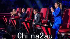 罗南·基廷（Ronan Keating）在舞台上的舞台上暴风雨使观众感到困惑：“发生了什么事？”