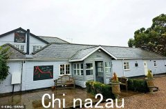 家庭经营的豪华酒店拒绝了100万英镑的供应庇护所的报价，被迫关闭36年后
